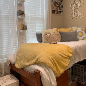 Yellow throw blanket
